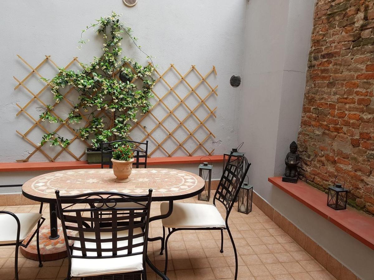 Nell'Antico Ghetto Ebraico Apartamento Ferrara Exterior foto