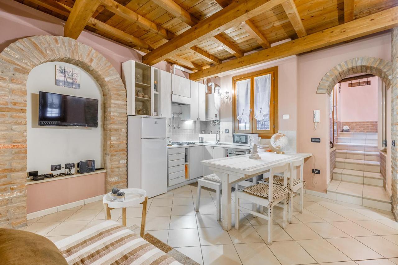 Nell'Antico Ghetto Ebraico Apartamento Ferrara Exterior foto
