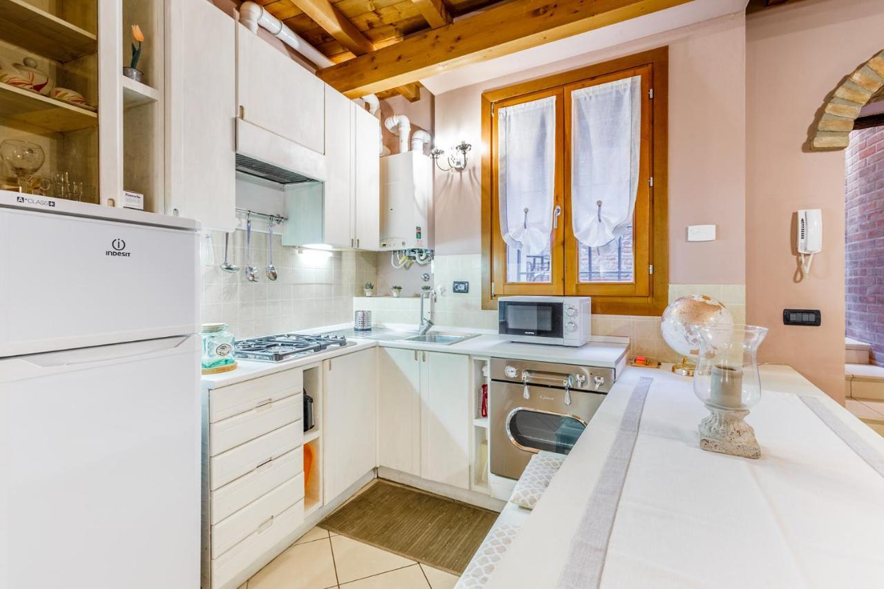 Nell'Antico Ghetto Ebraico Apartamento Ferrara Exterior foto