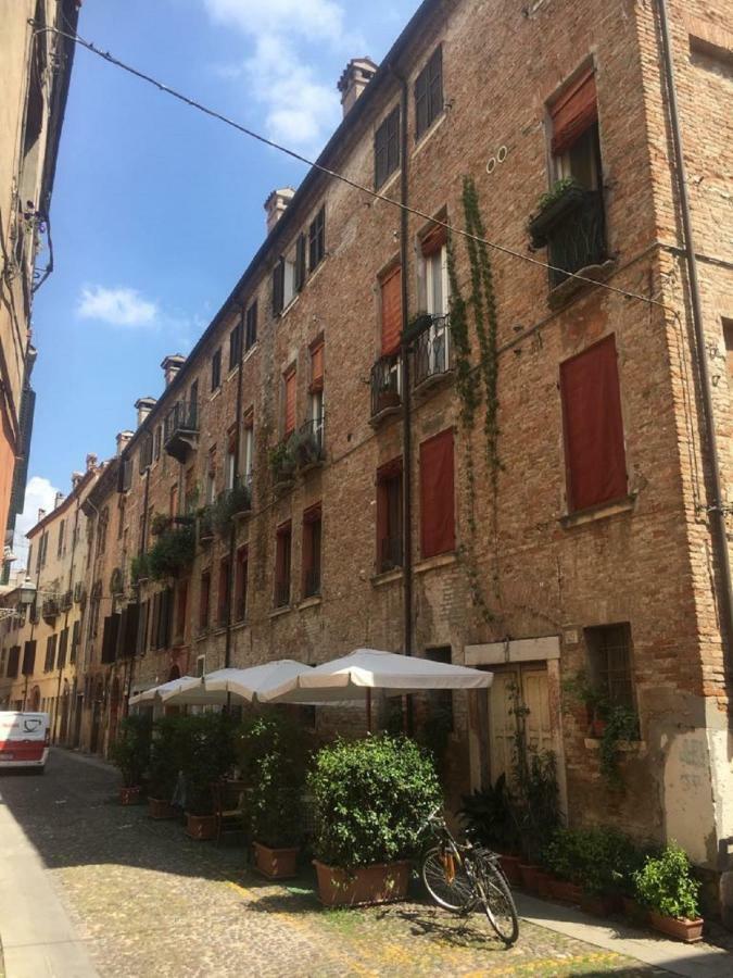 Nell'Antico Ghetto Ebraico Apartamento Ferrara Exterior foto
