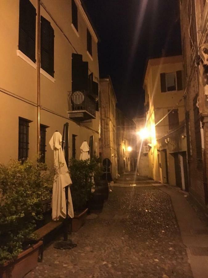 Nell'Antico Ghetto Ebraico Apartamento Ferrara Exterior foto